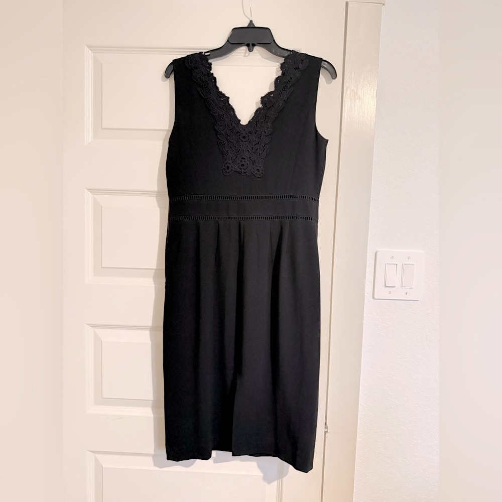 Elegant Black Sleeveless Dress